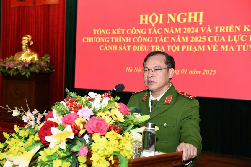 Trung tướng Nguyễn Văn Long, Thứ trưởng Bộ Công an phát biểu tại hội nghị.