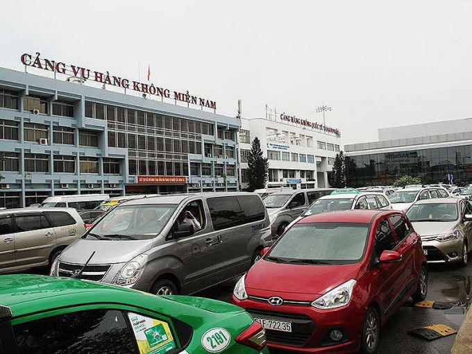 Cảng vụ hàng không miền Nam còn nhập nhằng giữa cho mượn và cho thuê trụ sở.
