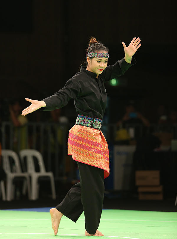 Cận cảnh nhan sắc của hoa kh&ocirc;i Pencak Silat Việt Nam
