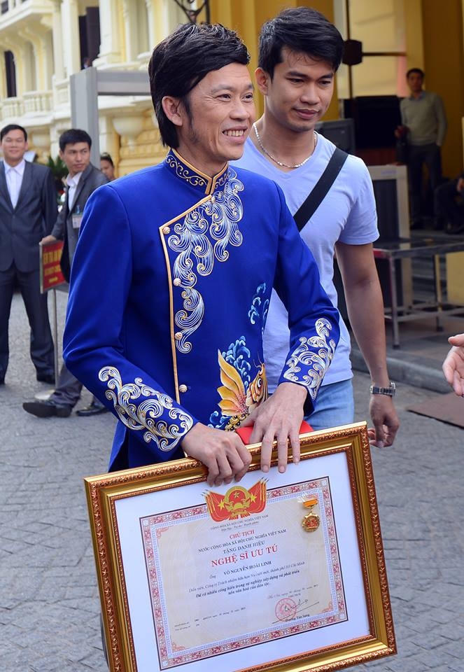 Nghệ sĩ Ưu tú Hoài Linh.