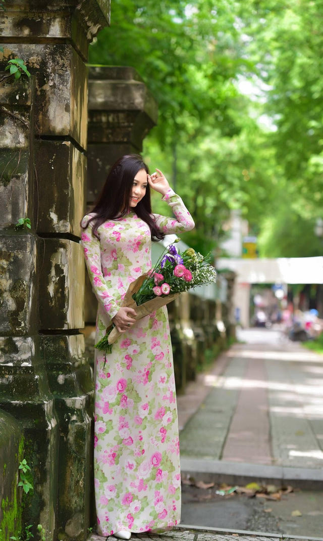 &Aacute; kh&ocirc;i Đại học Nội vụ xinh đẹp mang hương sắc thu v&agrave;o S&agrave;i th&agrave;nh