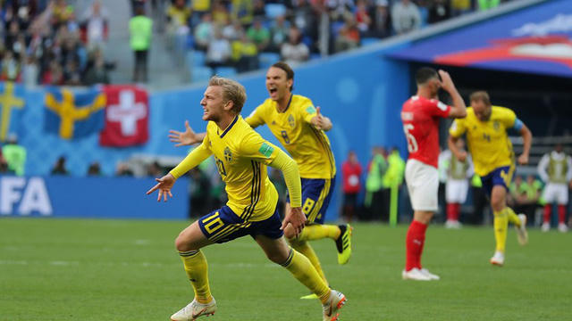 Emil Forsberg ghi bàn thắng mở tỉ số cho Thụy Điển. (Ảnh: Getty Images)