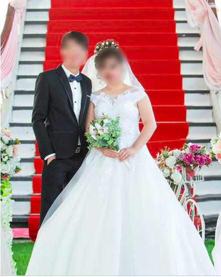 Nạn nhân và chồng.