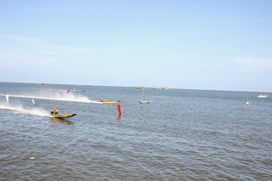 Những màn tranh tài đầy kịch tính của tay đua vỏ lãi.