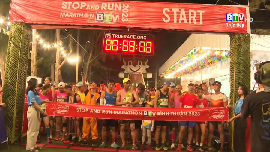 Có đến 4 cự ly khác nhau dành cho vận động viên chuyên nghiệp, bán chuyên lẫn không chuyên trong và ngoài nước gồm: 5km, 10km, 21km và 42km.