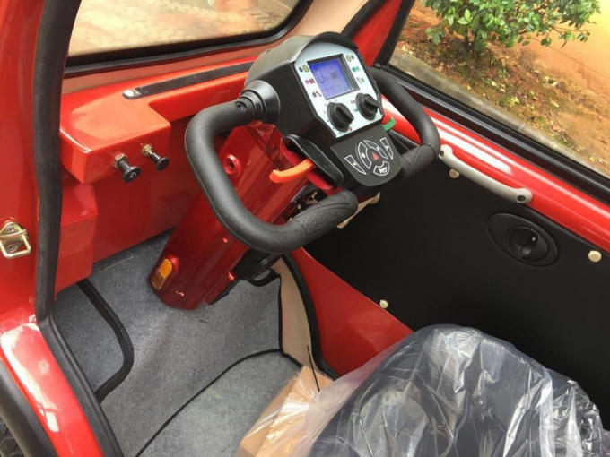 Nội thất xe khá đặc biệt.