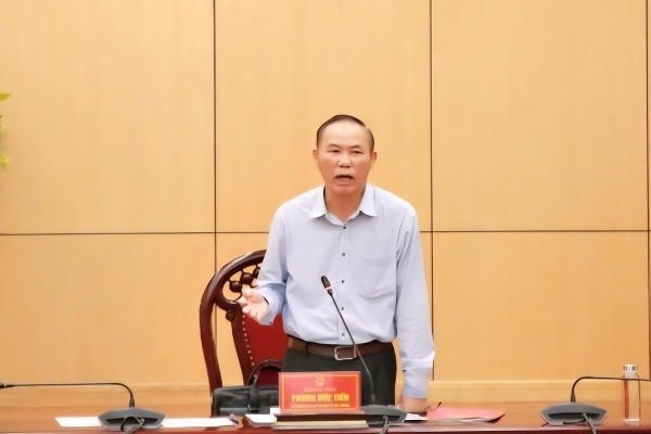 Ông Phùng Đức Tiến, Thứ trưởng Bộ Nông nghiệp và Môi trường, phát biểu tại buổi làm việc.