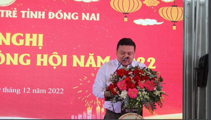 Ông Lê Bạch Long, Chủ tịch Hội Doanh nhân trẻ Đồng Nai phát biểu khai mạc.