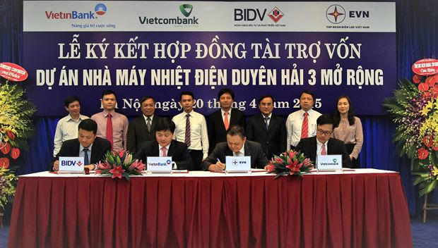 Vietcombank vừa đồng ý cấp khoản tín dụng 27.100 tỷ đồng để EVN khởi công Nhiệt điện Quảng Trạch.