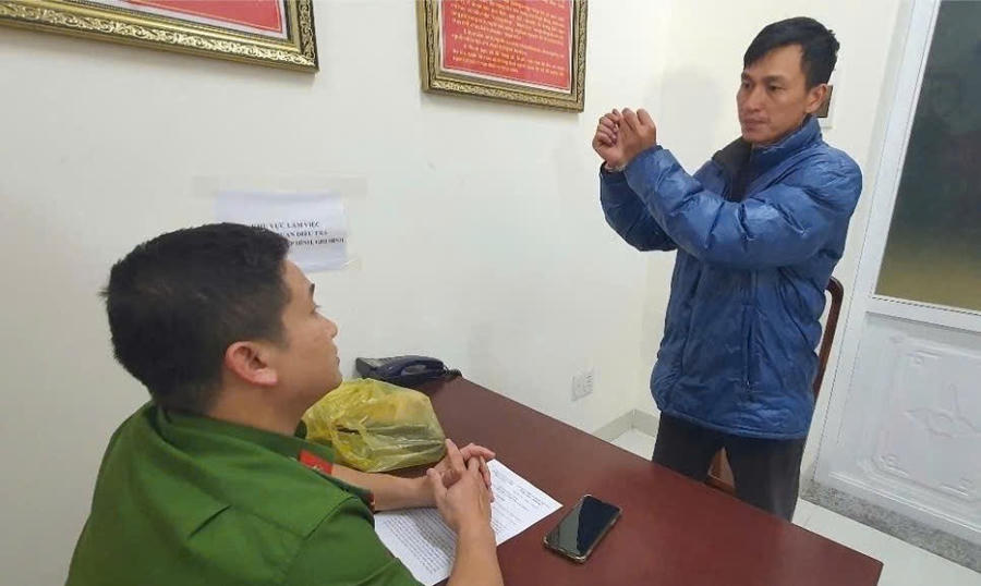 Tại cơ quan công an đối tượng Nhật đã thừa nhận hành vi phạm tội của mình. Ảnh: H. D