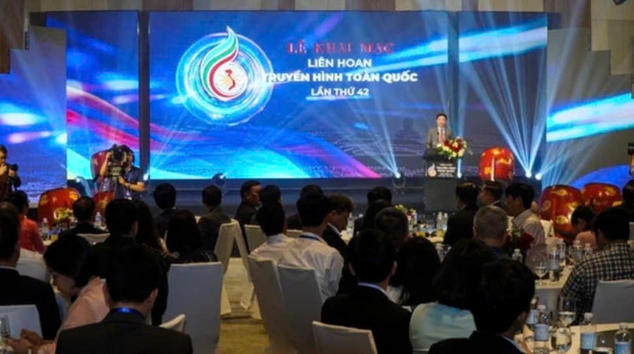 Lễ khai mạc Liên hoan Truyền hình toàn quốc lần thứ 42. Ảnh: Hải Phong