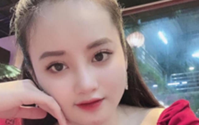 Cô gái 20 tuổi đi phẫu thuật thẩm mỹ xinh như