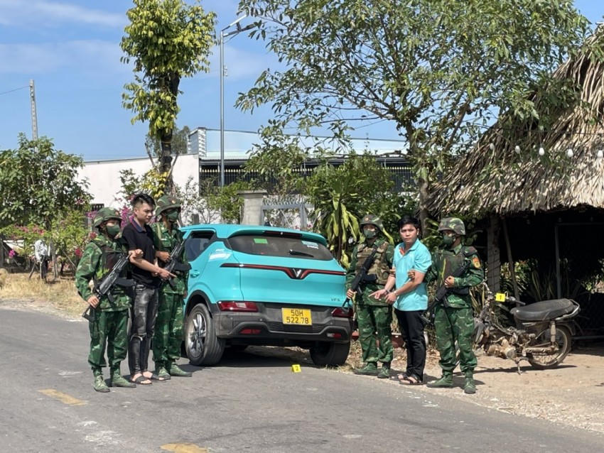 Các đối tượng bị bắt giữ khi đang tìm đường xuất cảnh trái phép sang Campuchia