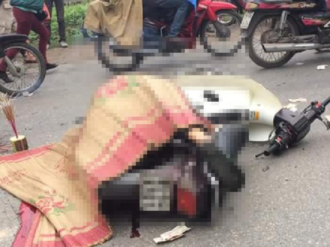 Hiện trường vụ tai nạn thương tâm.
