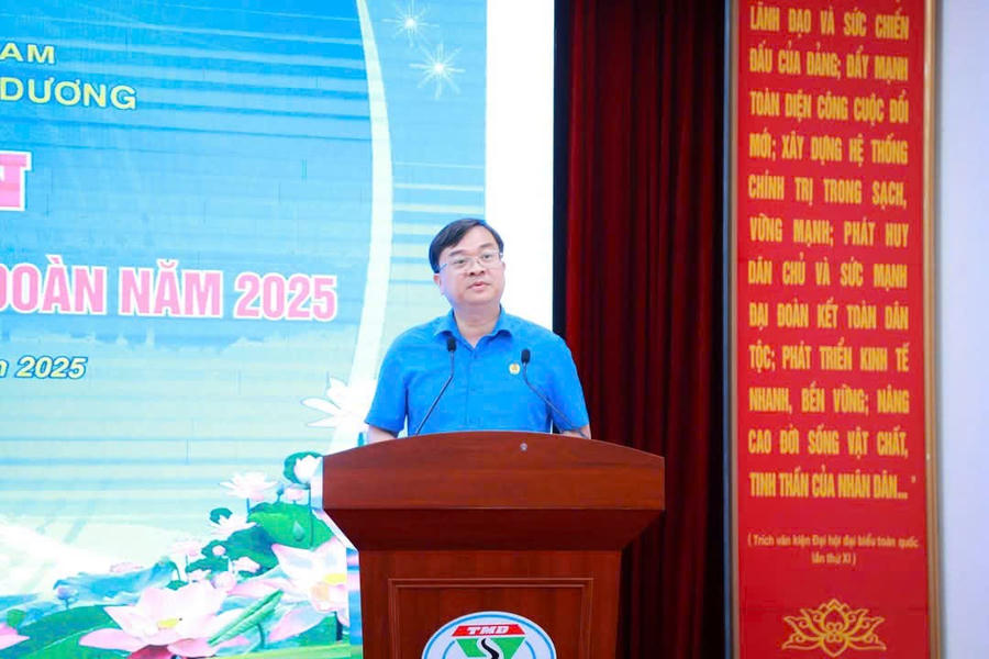 Ông Lưu Thanh Hải - Ủy viên UBKT Tổng Liên đoàn Lao động Việt Nam, UV BTV - Trưởng ban TC-KT Công đoàn Than – Khoáng sản Việt Nam phát biểu tại buổi lễ.