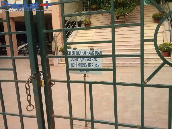 Ủy ban nhân dân phường Ô Chợ Dừa không tiếp công dân trong buổi chiều ngày làm việc đầu tiên của năm mới.