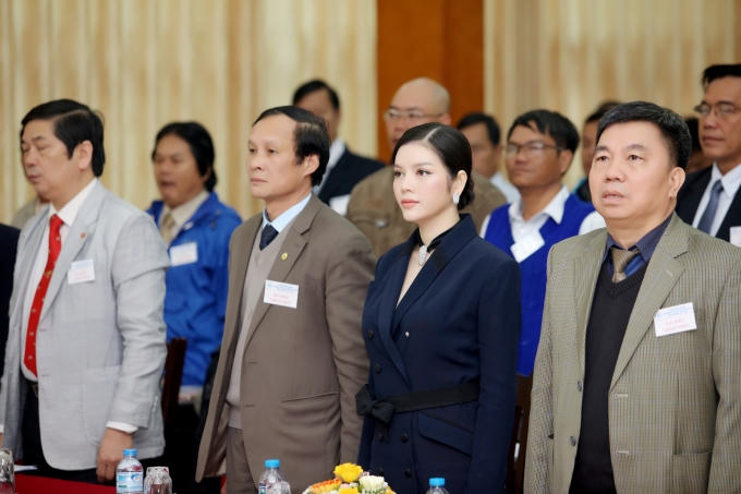 Lý Nhã Kỳ hy vọng sẽ là cầu nối để tìm kiếm nguồn lực vật chất và tinh thần cho các giải đua xe chuyên nghiệp.