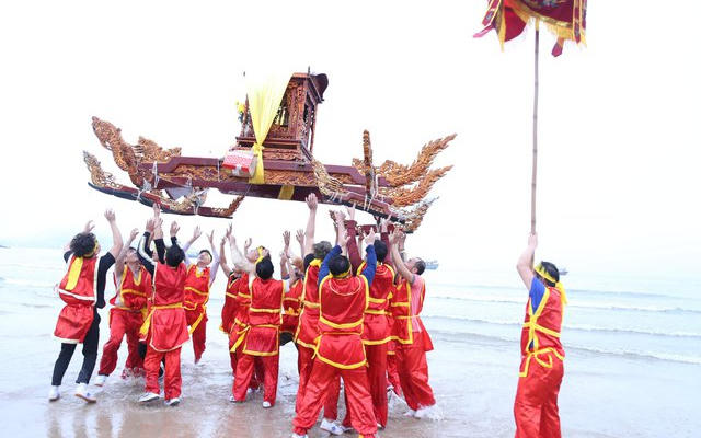 Độc lạ màn
