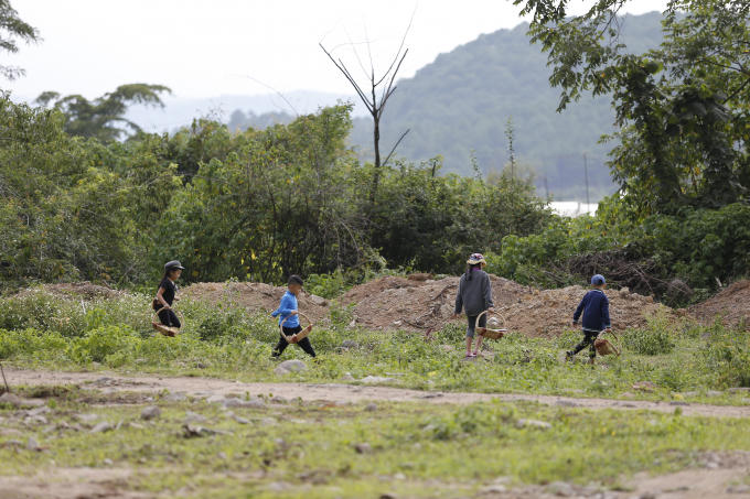 Bố ơi tập 6: Màn tỏ tình bá đạo của Chíp sún trong rừng sâu