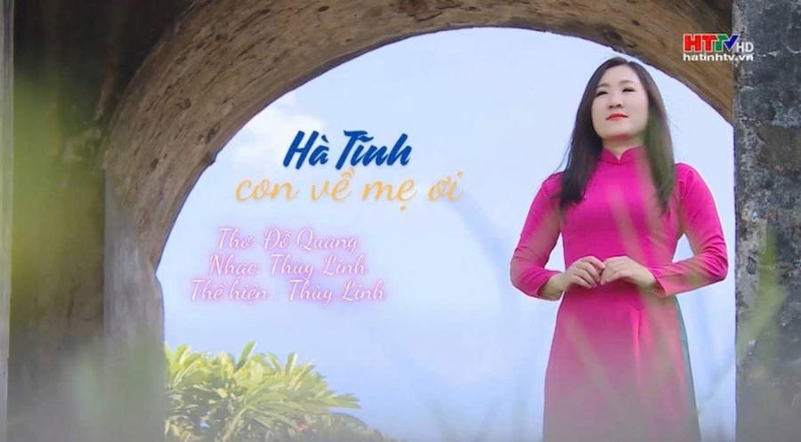 Ca sĩ Thùy Linh đã trở nên thân thuộc với khán giả yêu mến dòng nhạc dân ca, đặc biệt là những làn điệu mang đậm âm hưởng ví dặm, dân ca Nghệ Tĩnh ngọt ngào, sâu lắng.