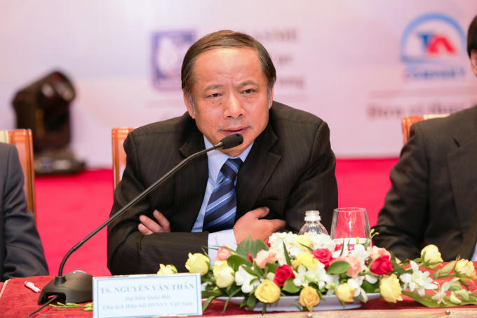 ĐBQH Nguyễn Văn Thân, Chủ tịch Hiệp hội doanh nghiệp nhỏ và vừa Việt Nam.