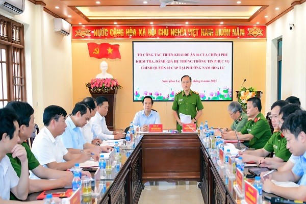Quang cảnh buổi làm việc.