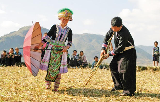 Biểu diễn khèn Mông. (Ảnh minh họa).