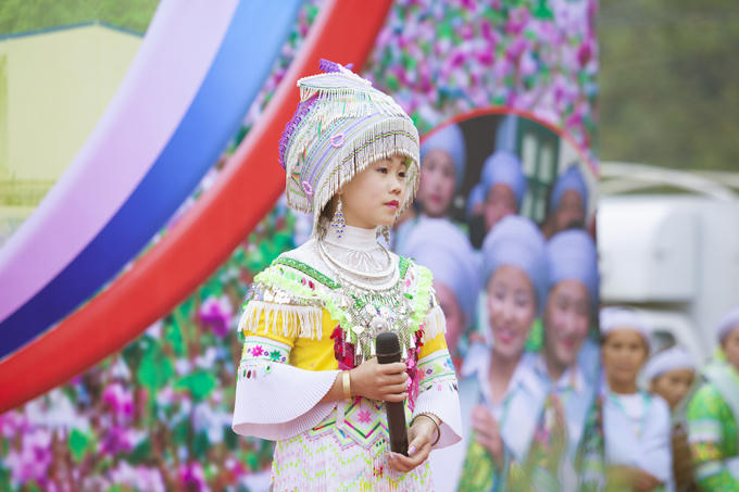 Tiết mục biểu điễn của cô gái xinh xắn "đốn tim" bao người.