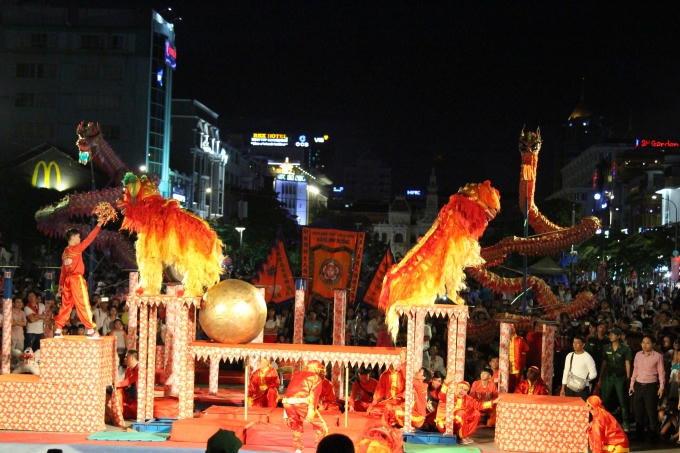 Ngắm màn bắn pháo hoa tuyệt đẹp mừng Quốc Khánh 2/9