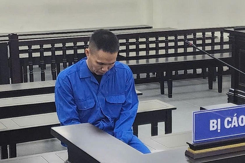 Đối tượng tại phiên toà.