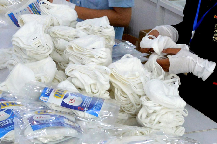 TPHCM gấp rút sản xuất hàng triệu khẩu trang vải kháng khuẩn - 10