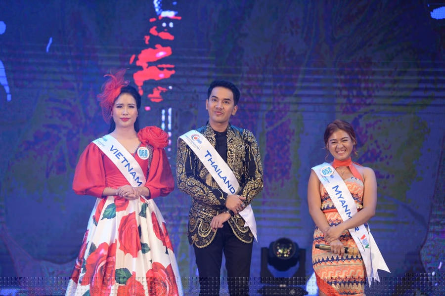 Thi sinh Malaysia gianh giai Nhat cuoc thi 'Tieng hat ASEAN+3' nam 2019 hinh anh 13