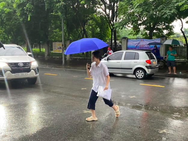 Miền Bắc hôm nay tiếp tục có mưa vừa, mưa to đến rất to.