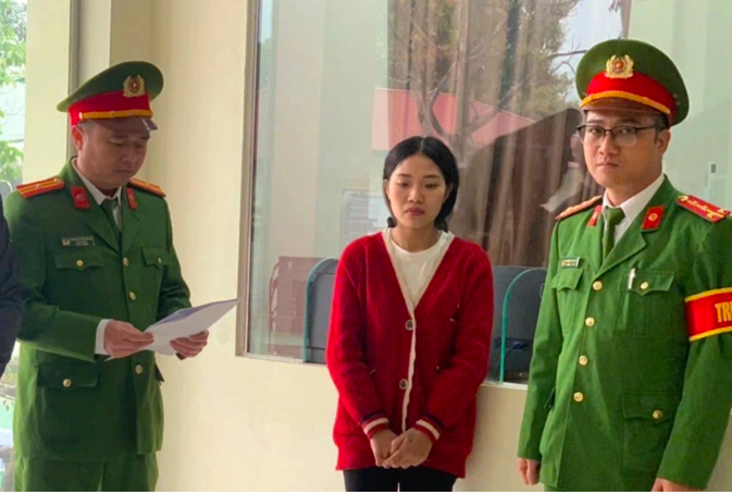 Bị can Lường Thị Kim thời điểm bị bắt (Ảnh: Công an tỉnh Lai Châu).