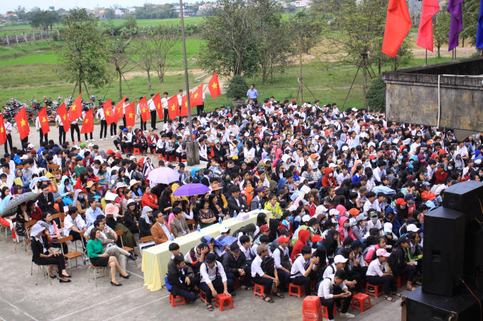Thừa Thiên Huế: Sâu lắng ngày thơ Việt Nam tại trường THPT Hương Vinh