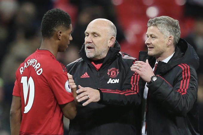 Solskjaer thực hiện cuộc cách mạng, khi đưa Phelan trở lại MU