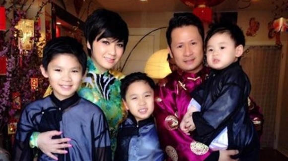 Bằng Kiều - Phương Trinh và ba cậu con trai