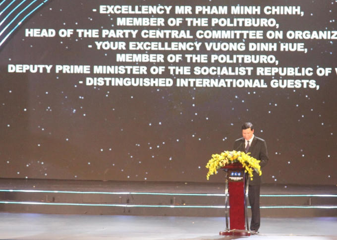 Đồng chí Nguyễn Đức Long-Phó Bí thư tỉnh ủy, Chủ tịch UBND tỉnh Quảng Ninh phát biểu tại buổi lễ.