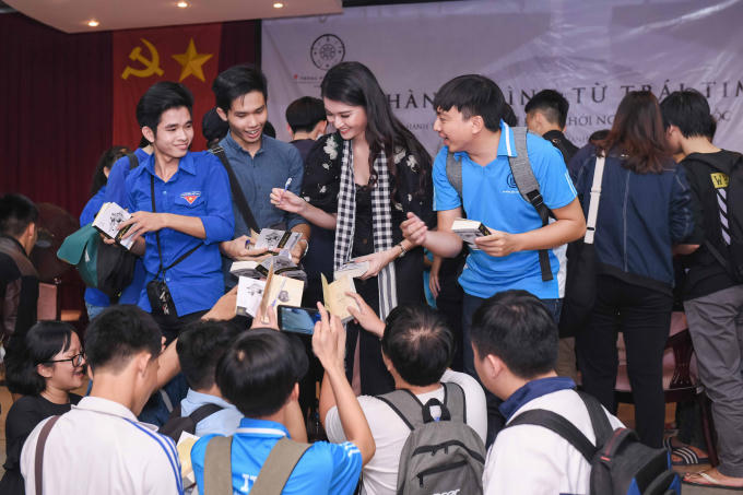 Mỹ nữ chảnh nhất “Gạo nếp gạo tẻ” vượt qua cái nghèo bằng nỗ lực, quyết tâm