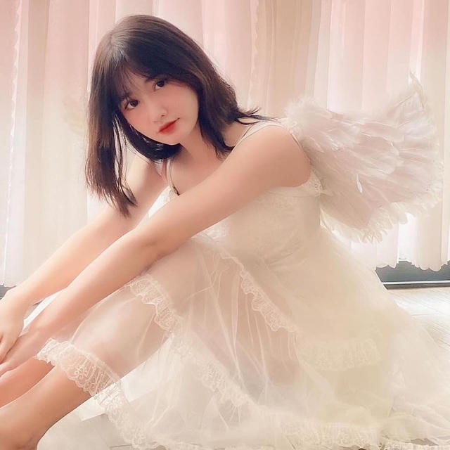 Vũ Thị Khánh Huyền xinh như thiên thần ở tuổi 17.