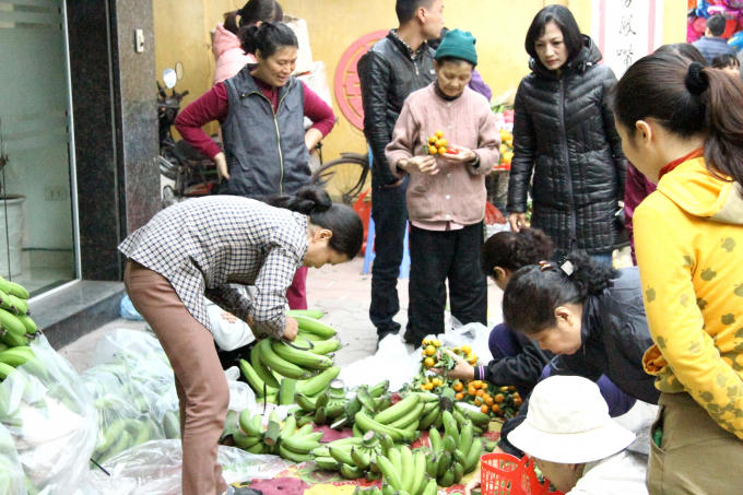 H&agrave; Nội: Phi&ecirc;n chợ đặc biệt ng&agrave;y 27 Tết