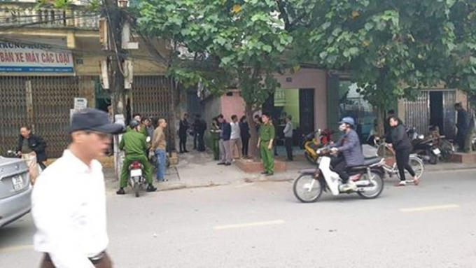 Công an phong tỏa hiện trường vụ án.
