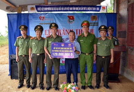 anh ban tr 4