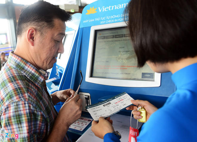 Người dân được sử dụng 1 trong 14 loại giấy tờ để đi máy bay. (Ảnh minh họa: Zing.vn)