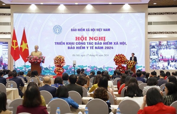 Toàn cảnh hội nghị.