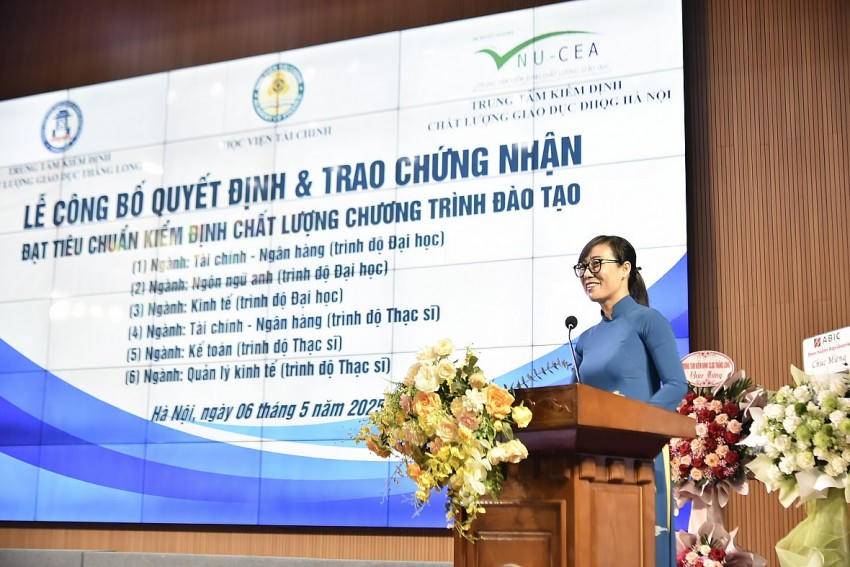 PGS.TS Tạ Thị Thu Hiền, Giám đốc Trung tâm Kiểm định chất lượng giáo dục, ĐHQG Hà Nội.