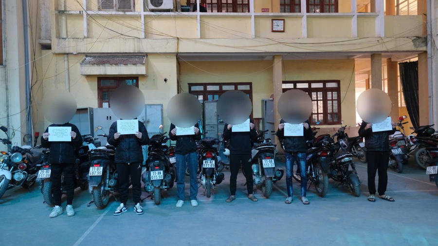 06 đối tượng Gây rối trật tự công cộng tại cơ quan Công an.