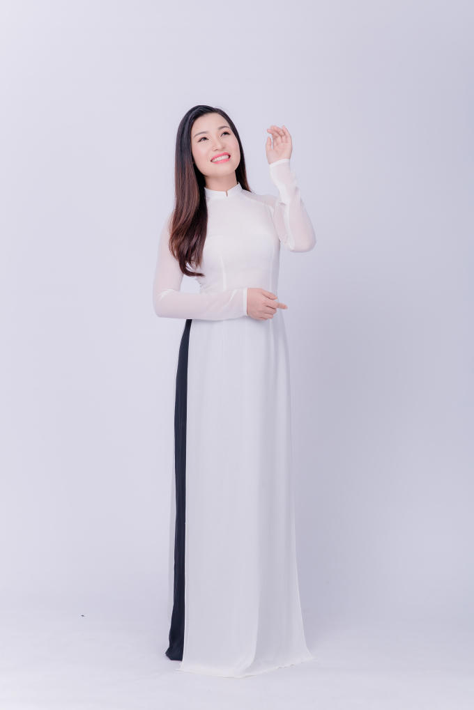 Ca sĩ B&ugrave;i Th&uacute;y ra MV k&ecirc;u gọi ủng hộ đồng b&agrave;o miền Trung