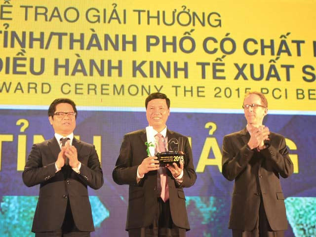 Việc cải cách thủ tục hành chính đã rút ngắn thời gian cho doanh nghiệp khi tiếp cận và làm việc với tỉnh (ảnh QNP)