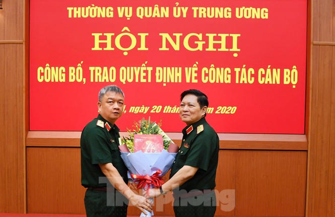 Thủ tướng bổ nhiệm Tư lệnh Hải quân, Biên phòng và Quân khu 3  - ảnh 3
